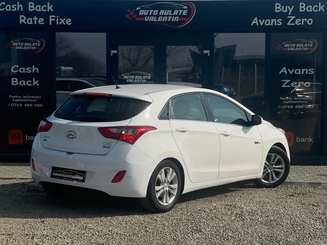 
								HYUNDAI I30 2012 full									