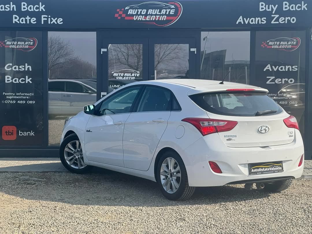 
								HYUNDAI I30 2012 full									