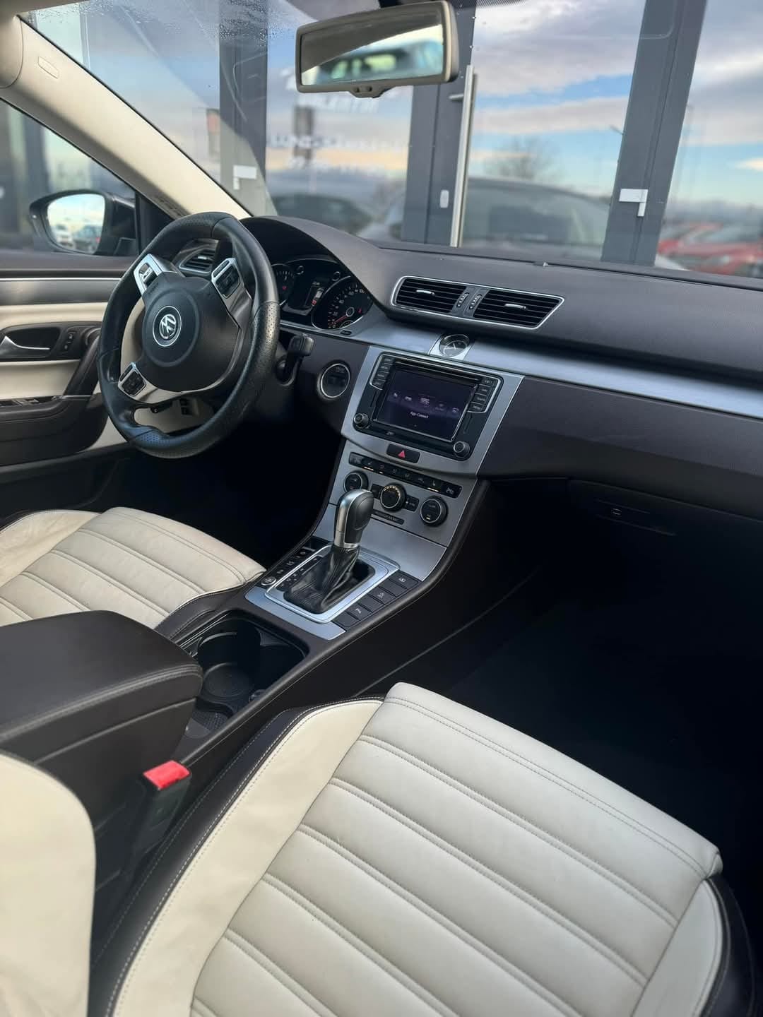 
								VOLKSWAGEN PASSAT CC R-LINE 2015 full									