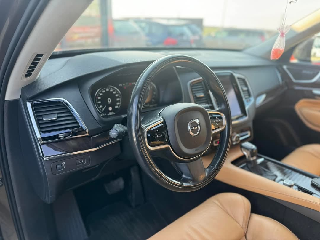 
								VOLVO XC90 2016 full									