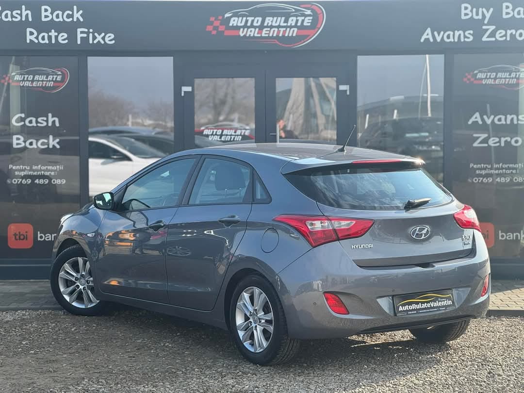
								HYUNDAI I30 2012 full									