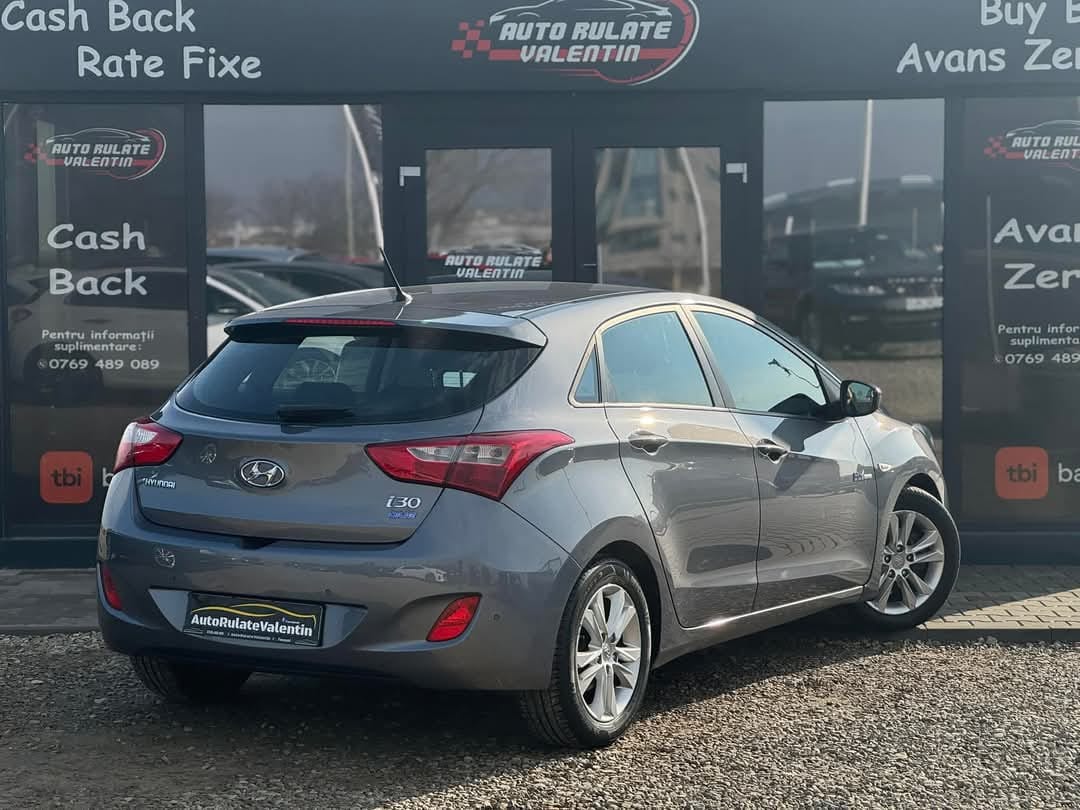 
								HYUNDAI I30 2012 full									