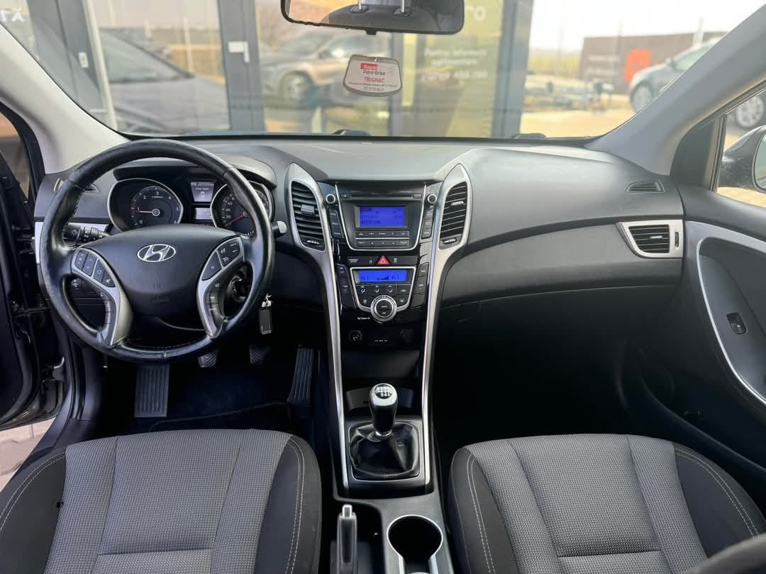 
								HYUNDAI I30 2012 full									