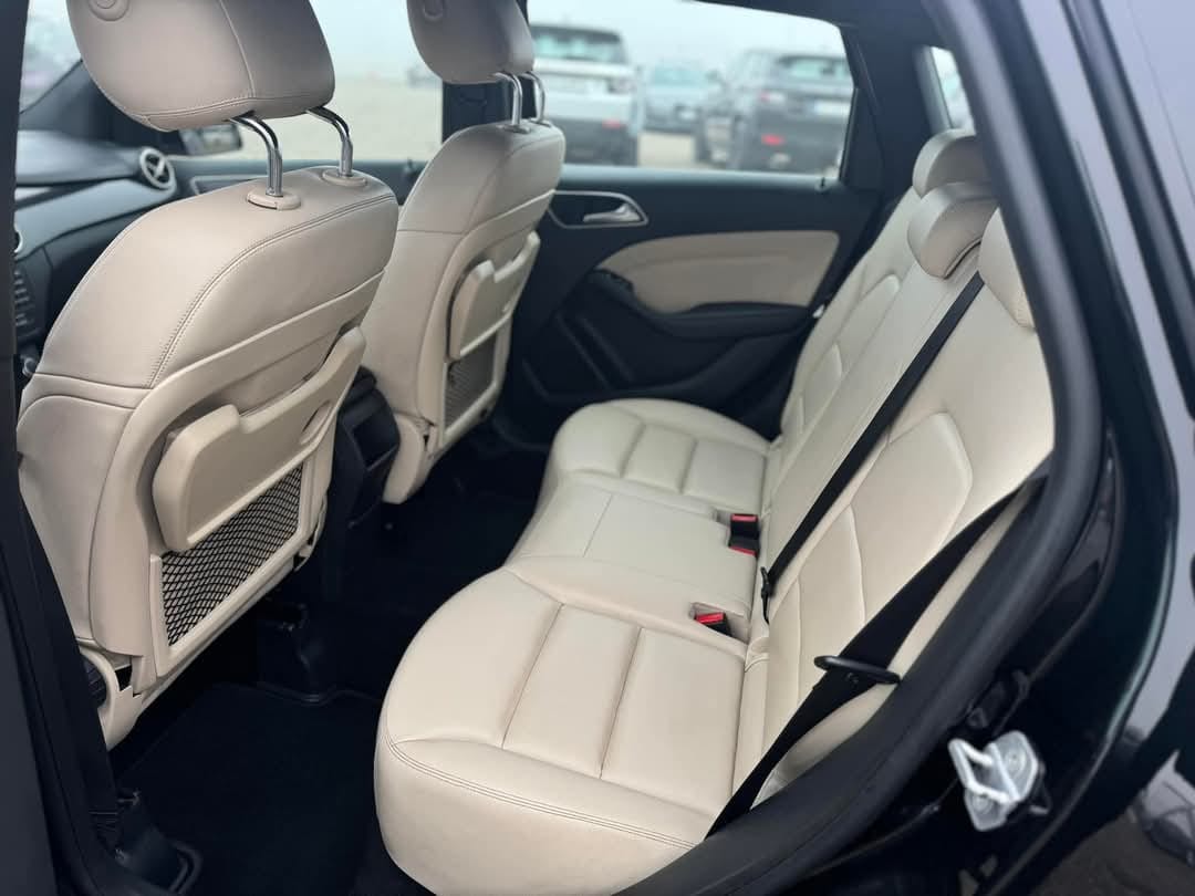 
								MERCEDES BENZ B180 2012 full									