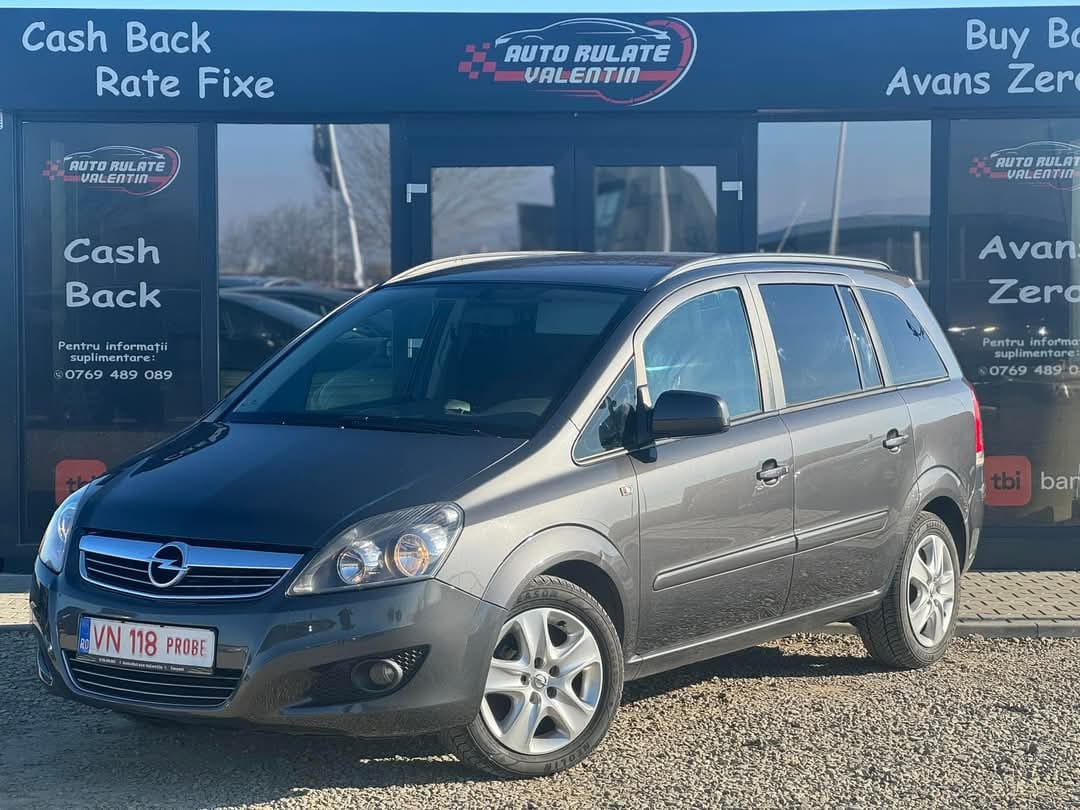 
								OPEL ZAFIRA 2012 full									