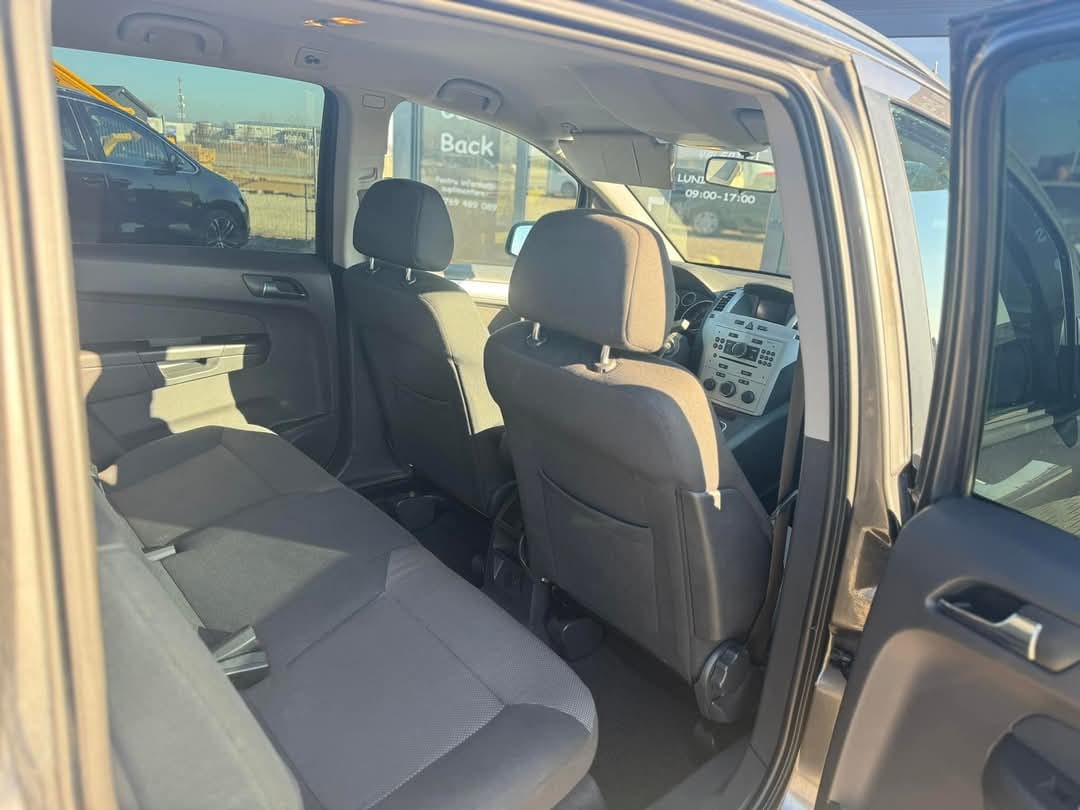 
								OPEL ZAFIRA 2012 full									