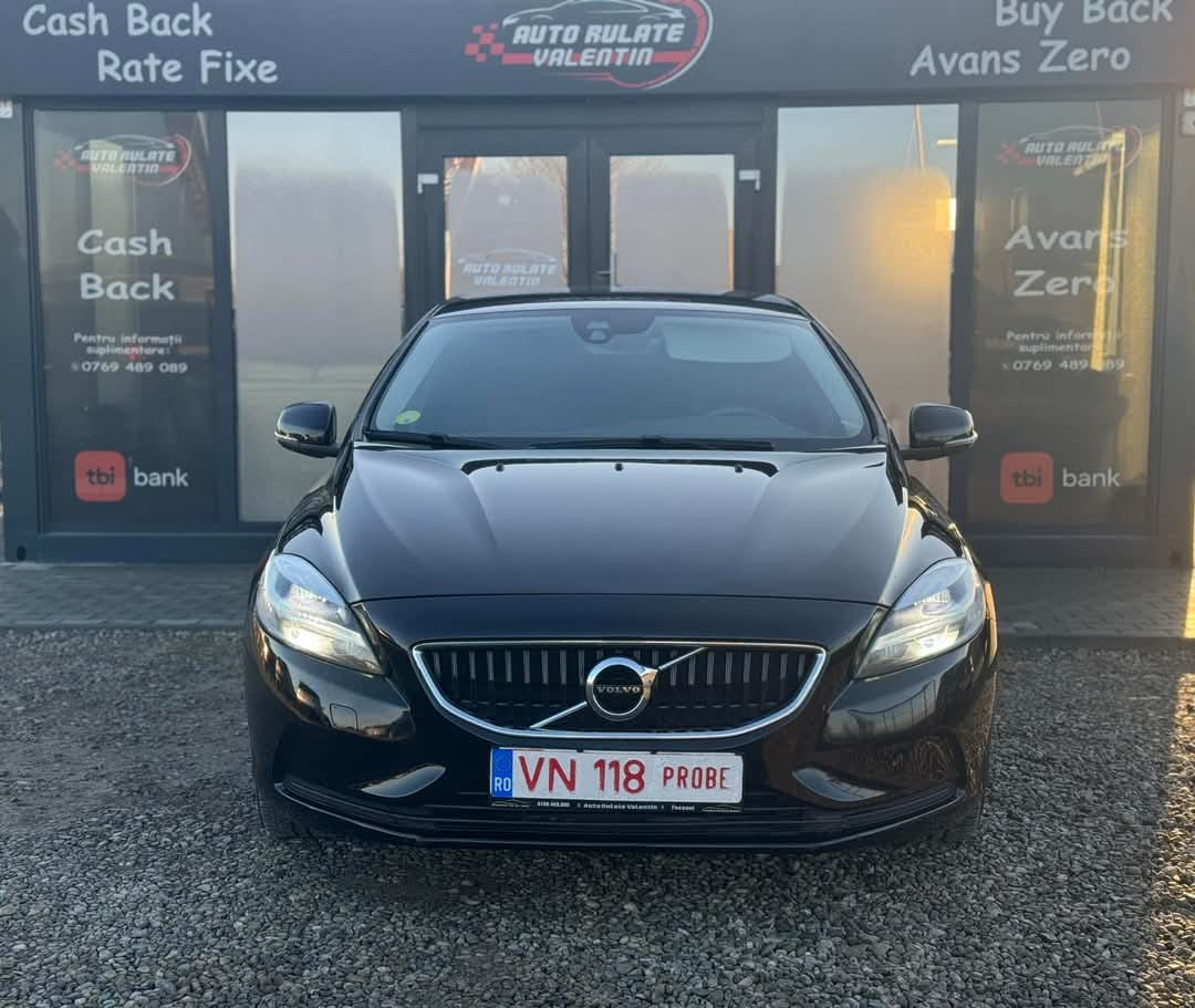 
								VOLVO V40 2016 full									