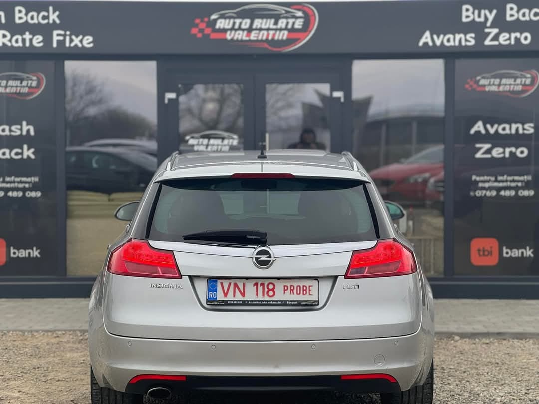 
								OPEL INSIGNIA 2009 full									