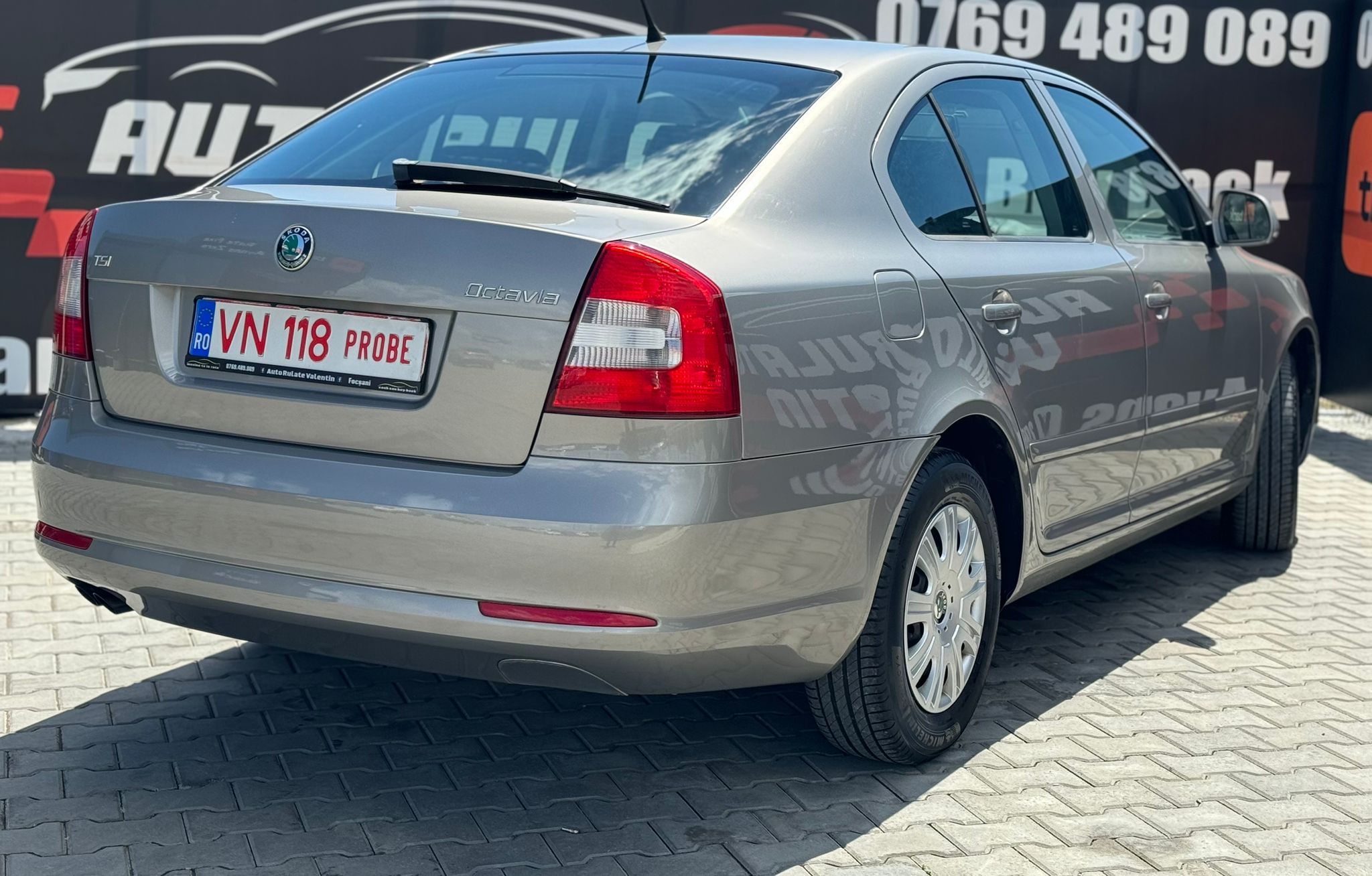 
								SKODA OCTAVIA 2011 full									