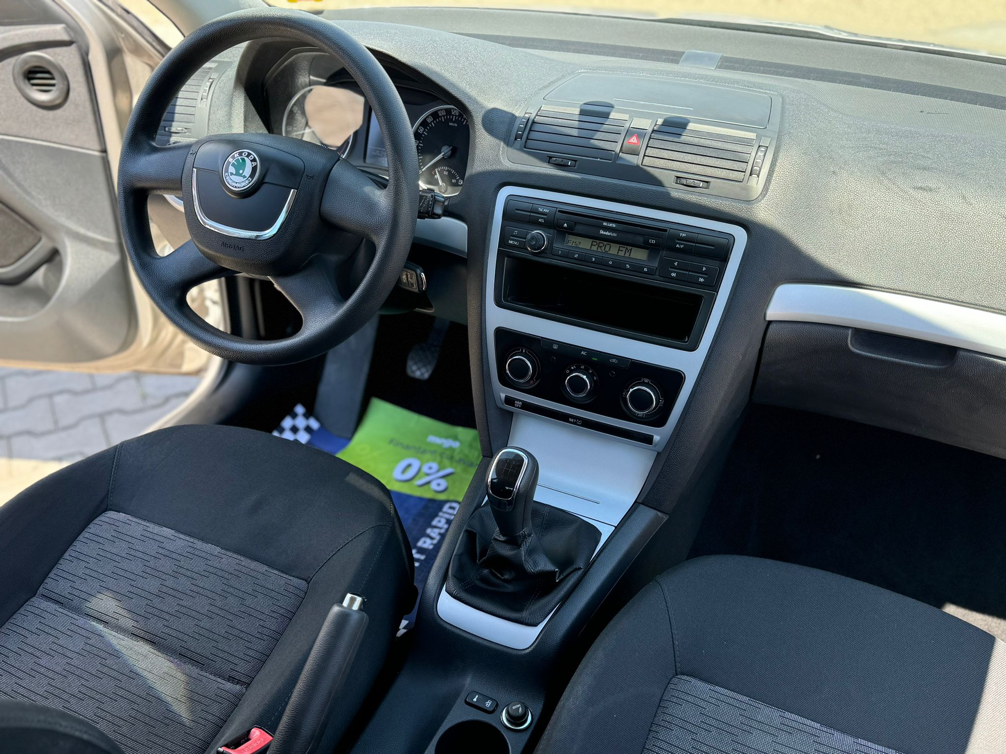 
								SKODA OCTAVIA 2011 full									